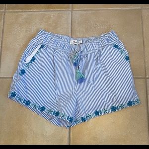 Vineyard vines shorts